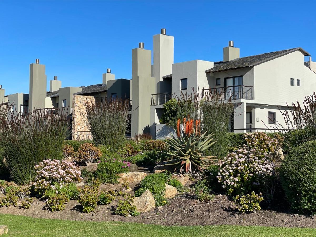 Oubaai Golf Estate Daire George Dış mekan fotoğraf